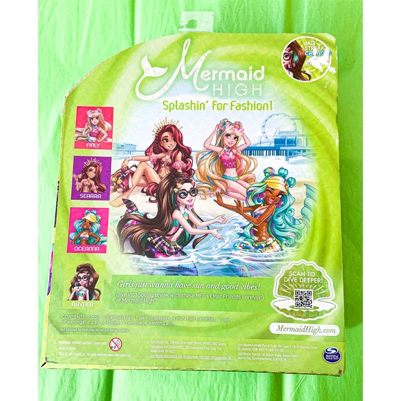 Mermaid High Doll - Spring Break Raynea - Color Changing Hair Streak - NIB - Picture 3 of 3